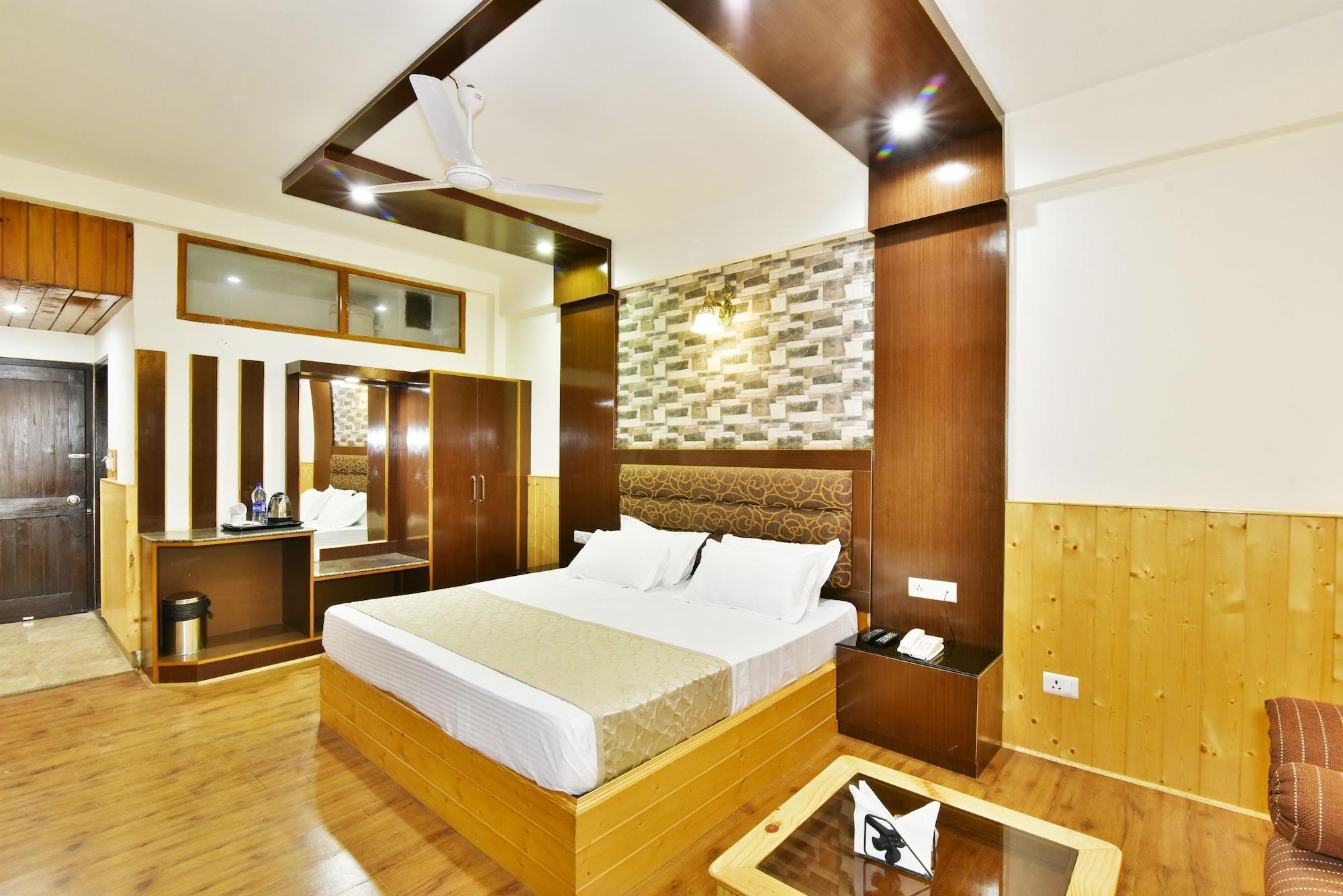 Hotel Devlok Manāli Buitenkant foto