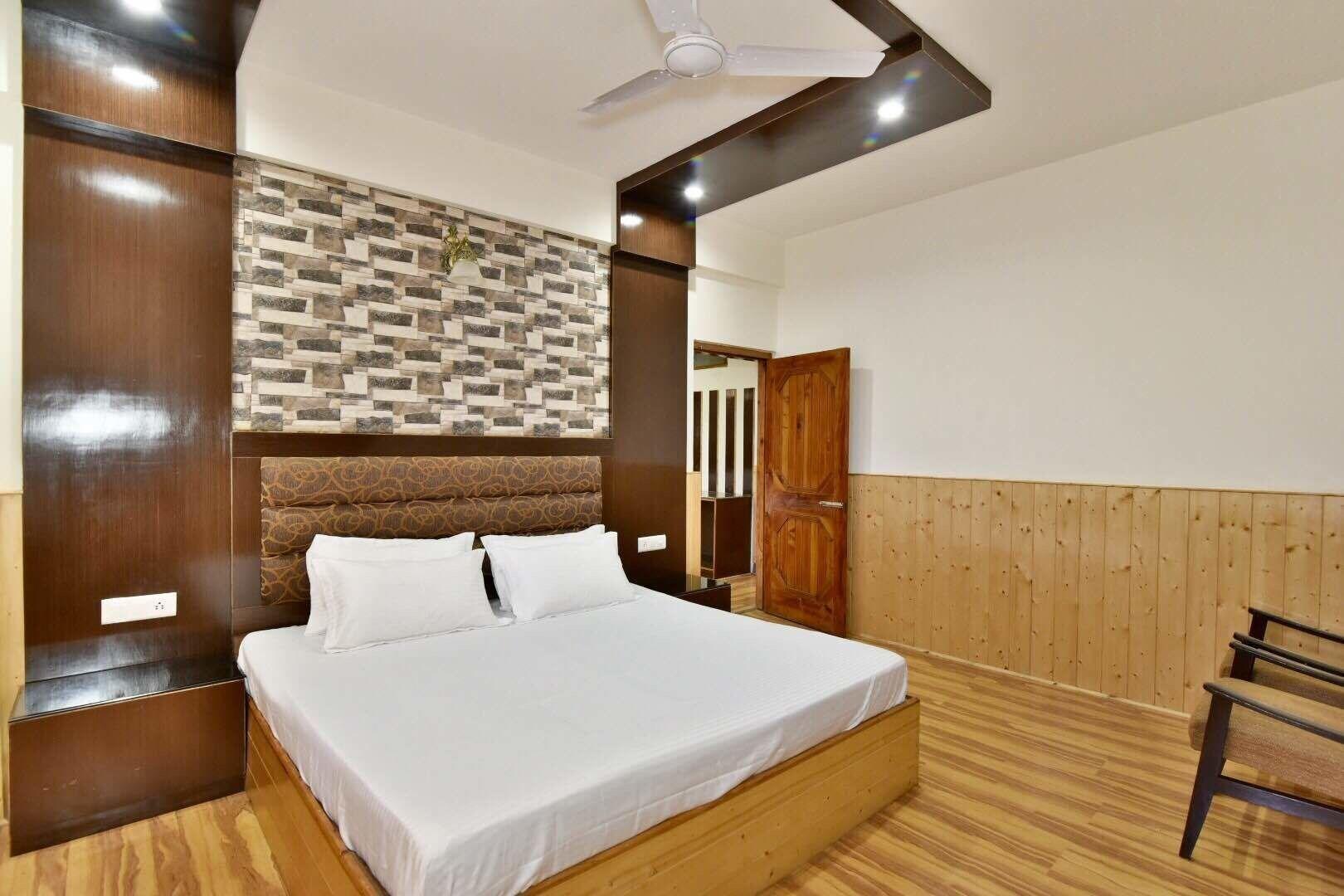 Hotel Devlok Manāli Buitenkant foto